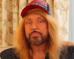 STRYPER's ROBERT SWEET: 'The Holy Spirit Gave Us The Courage To Go And Do This'