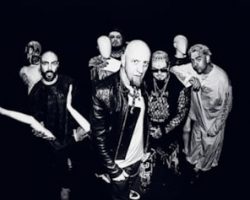 SYSTEM OF A DOWN's SHAVO ODADJIAN On SEVEN HOURS AFTER VIOLET: 'It Started Off As A Passion Project'