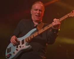 BILLY SHEEHAN Says He 'Just Played Bass' On MR. BIG's New Album 'Ten': 'I Couldn't Make It For The Writing Sessions'