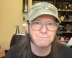 EXODUS/SLAYER Guitarist GARY HOLT: 'If You Really Believe In God, You Believe In Some Horrible F***ing S***'