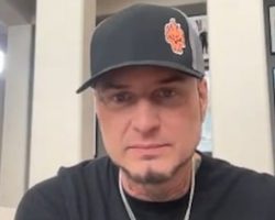 JASON HOOK On His Exit From FIVE FINGER DEATH PUNCH: 'I Felt The Urge To Lead Without My Hands Tied Behind My Back'