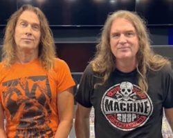 Ex-MEGADETH Guitarist JEFF YOUNG On His New Original Band With DAVID ELLEFSON: 'It's Got All Of Our Influences'