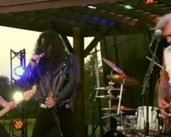 Watch LYNCH MOB Perform In Battle Creek, Michigan During 'The Final Ride' Tour