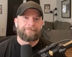 ALL THAT REMAINS Singer PHIL LABONTE: 'Without KORN, I Don't Think You'd Get Deathcore Bands That You Have Today'