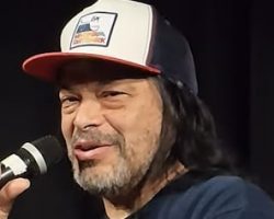 ROBERT TRUJILLO Recalls His 'First Introduction' To METALLICA's 'Massive' Stage Production