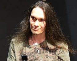 New MEGADETH Guitarist TEEMU MÄNTYSAARI: 'I Don't Feel Like There's Any Limit To My Creativity Here'