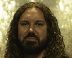 AS I LAY DYING's TIM LAMBESIS Picks METALLICA's 'Master Of Puppets' Over 'Ride The Lightning', Explains Why