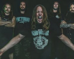 UNEARTH Releases New Digital EP 'Bask In The Blood Of Our Demons'