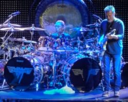 Audiobook Version Of ALEX VAN HALEN's 'Brothers' To Include Previously Unreleased Song From ALEX And EDDIE VAN HALEN