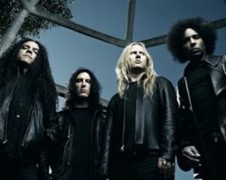 ALICE IN CHAINS Announces 15th-Anniversary Vinyl Reissue Of 'Black Gives Way To Blue'