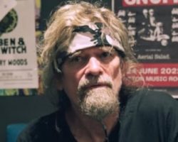 CHRIS HOLMES On BLACKIE LAWLESS Performing W.A.S.P.'s Entire Debut Album On Upcoming Tour: 'More Power To Him'