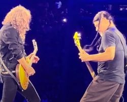 Watch: METALLICA's ROBERT TRUJILLO And KIRK HAMMETT Cover RUSH's 'Working Man' During Edmonton Concert