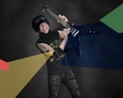 MICHAEL SCHENKER On His Collaboration With AXL ROSE For 'My Years With UFO' Album: 'He Is A Perfectionist, I Have Noticed'