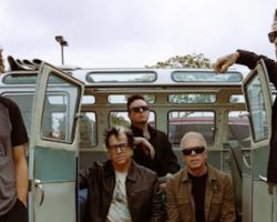 THE OFFSPRING Releases New Single 'Light It Up' From Upcoming 'Supercharged' Album