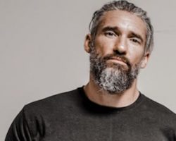 SEVENDUST's CLINT LOWERY To Sit Out 'Seasons' 21st-Anniversary Tour Due To Neck Injury