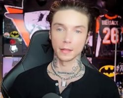 BLACK VEIL BRIDES' ANDY BIERSACK Reflects On 'Cringe-Inducing' Experience Of Opening For MÖTLEY CRÜE In Europe