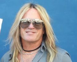 Former DIO And WHITESNAKE Guitarist DOUG ALDRICH Diagnosed With Throat Cancer
