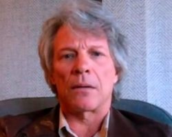 JON BON JOVI Convinces Woman Not To Jump Off Nashville Bridge