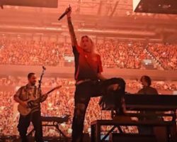 Watch: LINKIN PARK Performs New Song 'Heavy Is The Crown' At Hamburg Concert