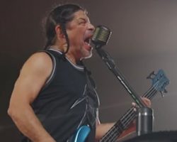 ROBERT TRUJILLO On Being Offered $1 Million Signing Bonus For Joining METALLICA: 'It Didn't Seem Real'