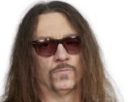 SKID ROW's SCOTTI HILL Says He Could Relate To JANE'S ADDICTION Onstage Altercation In 'Many Different Ways'