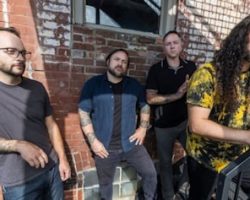 COHEED AND CAMBRIA Shares New Single 'Blind Side Sonny'