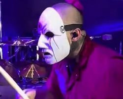 SLIPKNOT's ELOY CASAGRANDE Shares 'Surfacing' Drum-Cam Video From Auburn