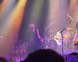 See EXTREME Perform Cover Of VAN HALEN Classic 'Mean Street' In Montreal