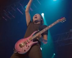 DRAGONFORCE's HERMAN LI Explains How His Interaction With Fans On Social Media Affects His Work