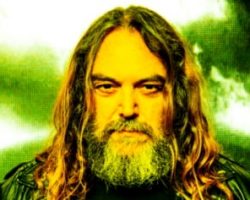 MAX CAVALERA Looks Back On KORN's First Album: 'It's An Incredible Record'