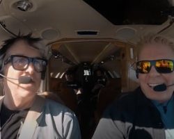 THE OFFSPRING's BRYAN 'DEXTER' HOLLAND Loves Flying Single Pilot: 'It Doesn't Bother Me To Be By Myself'