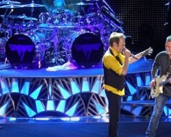 ALEX VAN HALEN Says DAVID LEE ROTH Refused To Pay Tribute To EDDIE VAN HALEN On Nixed Tour