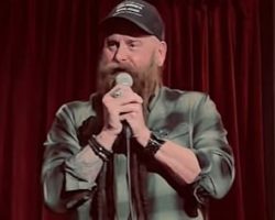 Watch: FIVE FINGER DEATH PUNCH's CHRIS KAEL Delivers Stand-Up Comedy Set At Boulder City's Skinny Bar