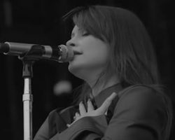 SPIRITBOX's COURTNEY LAPLANTE On Changes In Metal/Hard Rock Industry: 'There's A Lot Of Women Behind The Scenes Now'