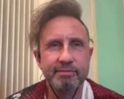 SHINEDOWN's ERIC BASS: Seeing STUCK MOJO Play Live In Mid-1990s 'Changed My Trajectory Completely'