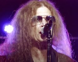 GLENN HUGHES On DEEP PURPLE's ROCK AND ROLL HALL OF FAME Induction: 'It Was F***ing Uncomfortable'