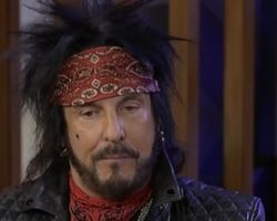 MÖTLEY CRÜE's NIKKI SIXX Says He Has Been Undergoing EMDR Therapy