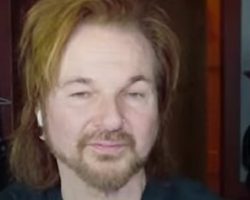 POISON's RIKKI ROCKETT Explains Why Original 'Open Up And Say … Ahh!' Album Cover Was 'Rejected' By WALMART