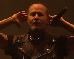 TIM 'RIPPER' OWENS On VIP Meet-And-Greets: 'If You Don't Do 'Em, You Probably Won't Be Able To Tour'