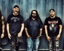 GOD FORBID's BYRON DAVIS: 'I'd Rather Spend The Time Writing Music Than Playing Shows At This Point'