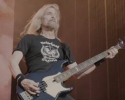 MEGADETH's JAMES LOMENZO: 'DAVID ELLEFSON Defined The Sound Of This Band With His Bass Playing'