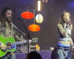Watch: HALESTORM's LZZY HALE And JOE HOTTINGER Kick Off 'The Living Room Sessions' 2025 Tour In Flint