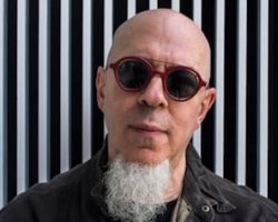 DREAM THEATER's JORDAN RUDESS: 'I Don't Think A.I. Is Gonna Destroy The World Any More Than All The Technology We Had Before It Will'