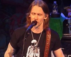 How Long Can MYLES KENNEDY Keep Recording And Performing Music? 'That's Really Tough To Know', He Says