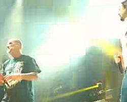 Watch: PANTERA Joined By SATYRICON Frontman And Drummer For 'Walk' Performance In Oslo