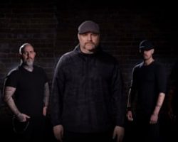 PARADISE SLAVES, Featuring Former Members Of 36 CRAZYFISTS And DIECAST, Announces Debut Album