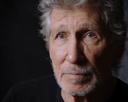 ROGER WATERS To Release 'The Dark Side Of The Moon Redux' Super Deluxe Box Set