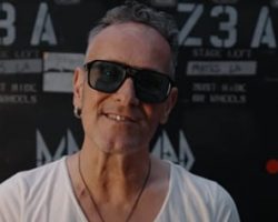 DEF LEPPARD's VIVIAN CAMPBELL Undergoes Bone Marrow Transplant