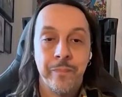 ANDREA FERRO On How Modern Technology Has Affected LACUNA COIL: 'I Think We've Done Pretty Well Adapting To The Changes'