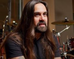 ART CRUZ: Joining LAMB OF GOD Was 'A Life-Changing Experience'